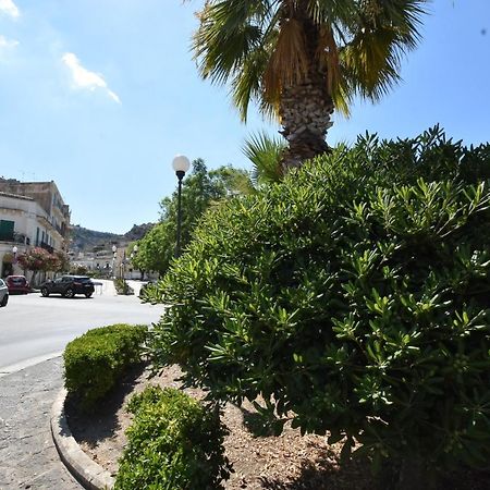 Sicilia Bedda House Panzió Scicli Kültér fotó